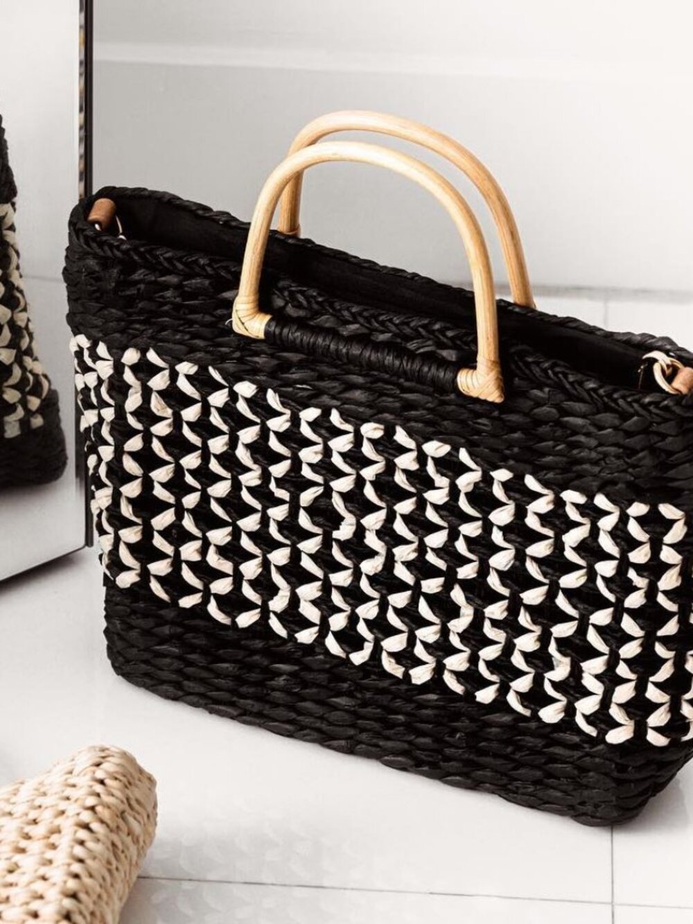 NWT- Miztique Mia Straw Satchel Black & Beige